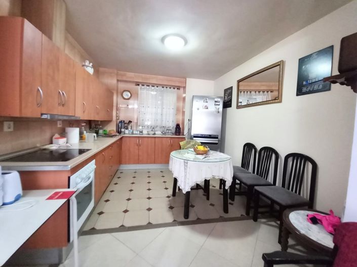 Image No.10-4 Bed Country House for sale