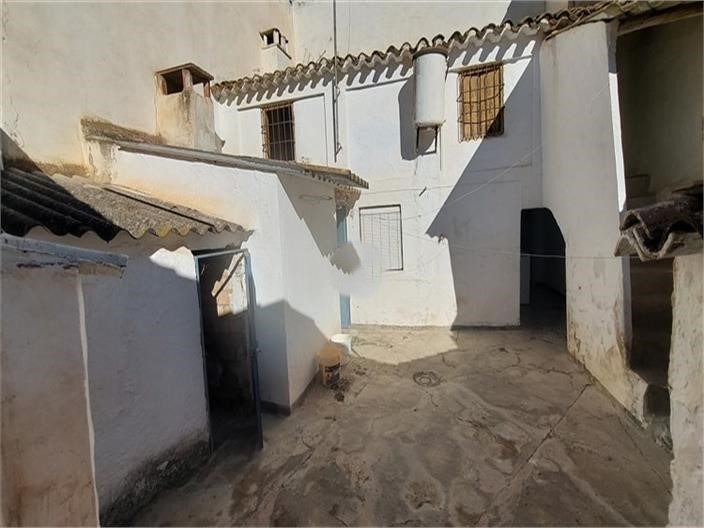 Image No.3-3 Bed Townhouse for sale