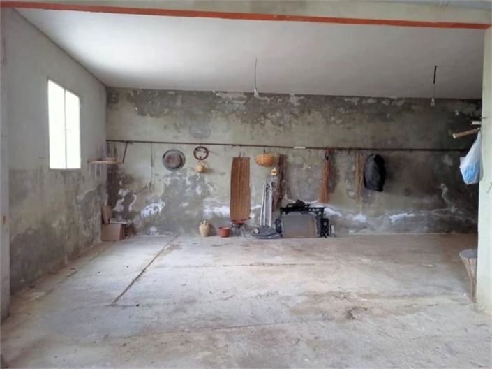 Image No.12-5 Bed Townhouse for sale