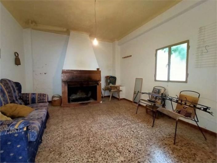 Image No.8-5 Bed Townhouse for sale