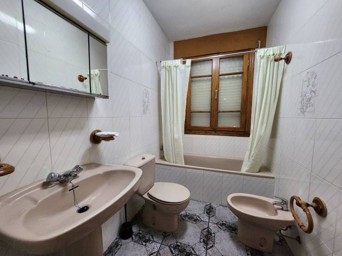 Image No.20-5 Bed Villa for sale