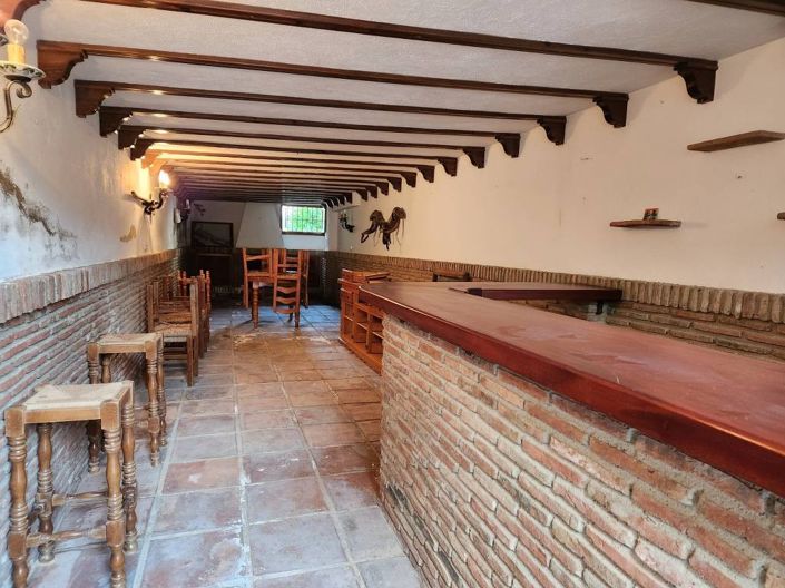 Image No.6-5 Bed Villa for sale