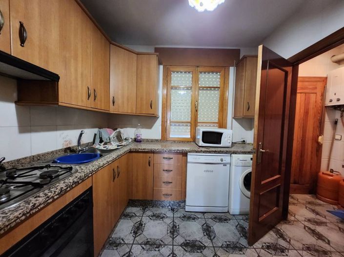 Image No.8-5 Bed Villa for sale