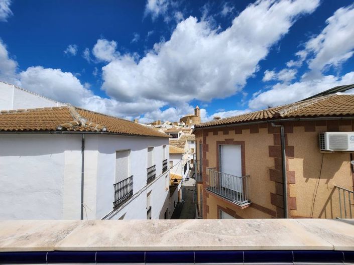 Image No.14-4 Bed Townhouse for sale