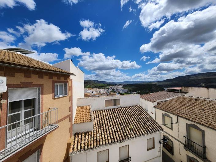 Image No.15-4 Bed Townhouse for sale