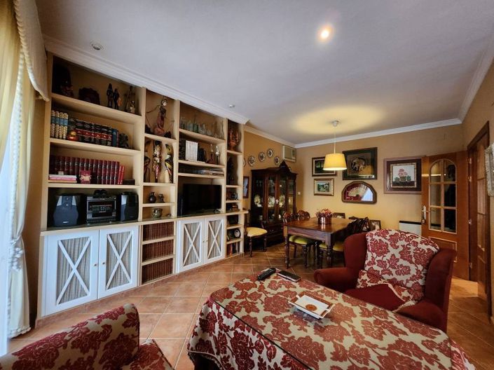 Image No.6-4 Bed Townhouse for sale