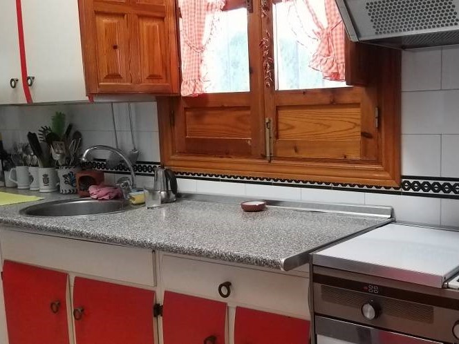 Image No.5-5 Bed Chalet for sale