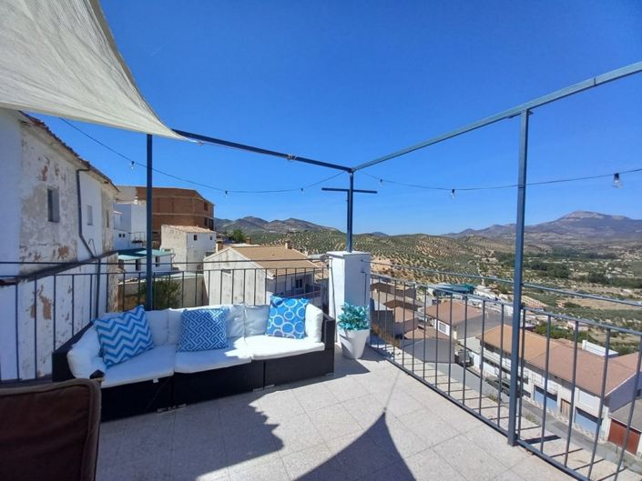 Image No.15-3 Bed Townhouse for sale