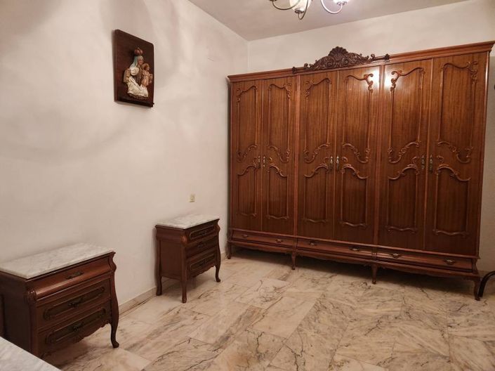 Image No.11-3 Bed Apartment for sale