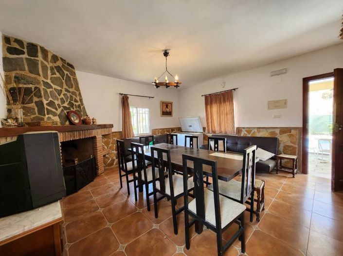 Image No.4-3 Bed Chalet for sale