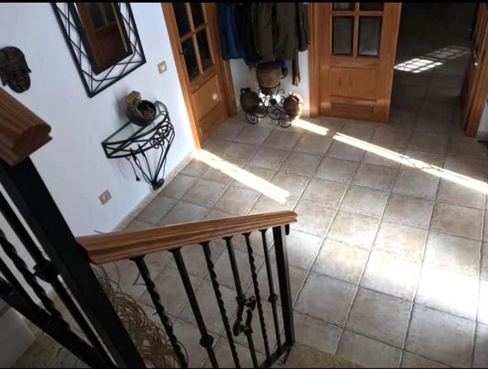 Image No.20-6 Bed Villa for sale