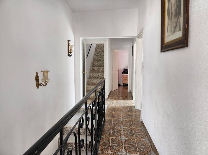 Image No.16-3 Bed Townhouse for sale