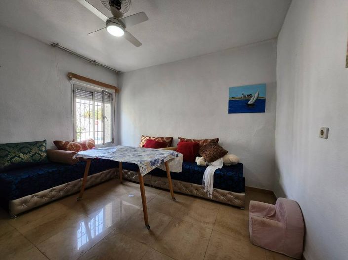 Image No.19-3 Bed Townhouse for sale