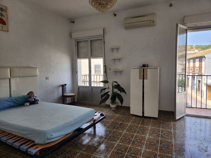 Image No.9-3 Bed Townhouse for sale