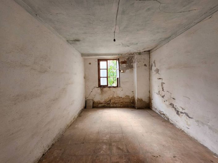 Image No.14-3 Bed Townhouse for sale