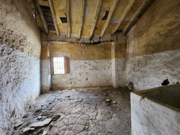 Image No.18-3 Bed Townhouse for sale