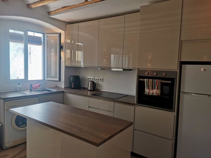 Image No.11-3 Bed Townhouse for sale