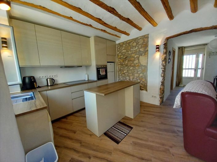 Image No.14-3 Bed Townhouse for sale