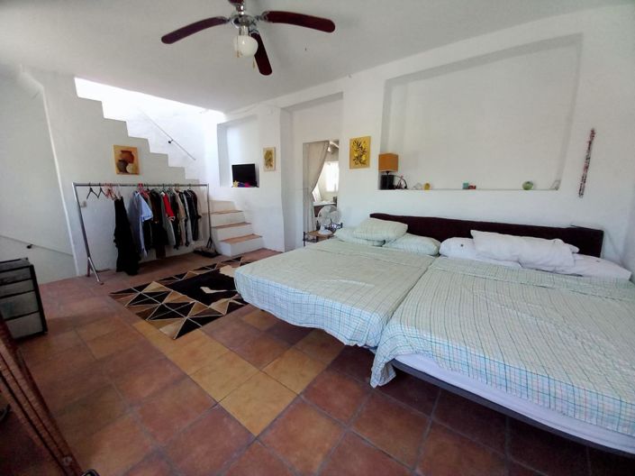 Image No.25-3 Bed Townhouse for sale