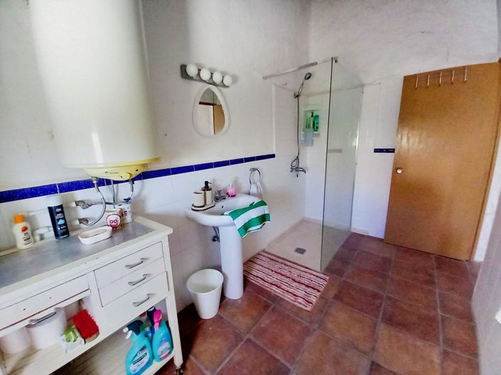 Image No.28-3 Bed Townhouse for sale