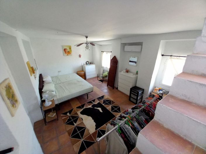 Image No.30-3 Bed Townhouse for sale