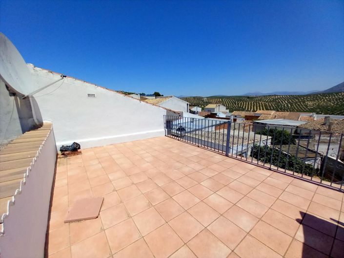 Image No.32-3 Bed Townhouse for sale