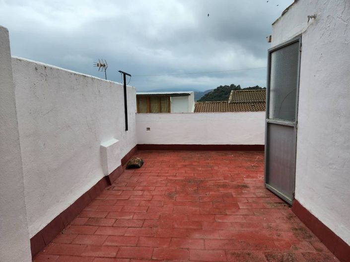 Image No.3-2 Bed Townhouse for sale