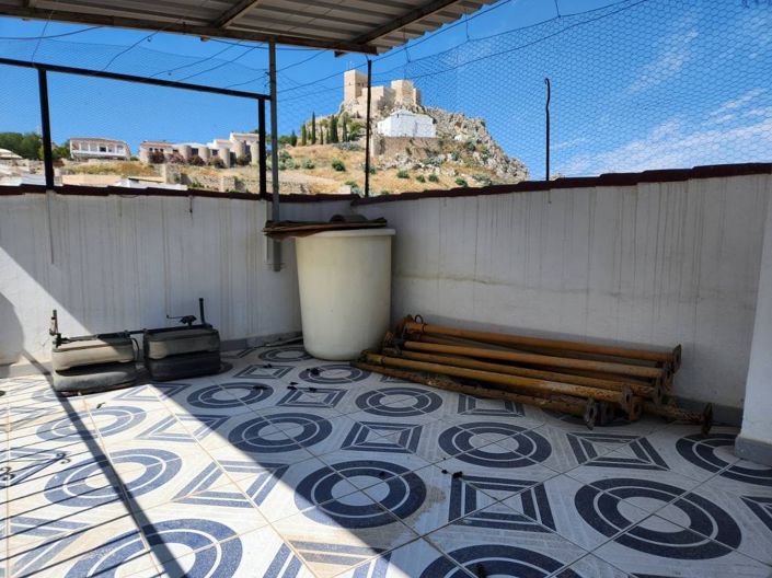 Image No.19-5 Bed Townhouse for sale