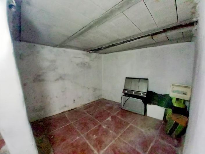 Image No.13-4 Bed Townhouse for sale