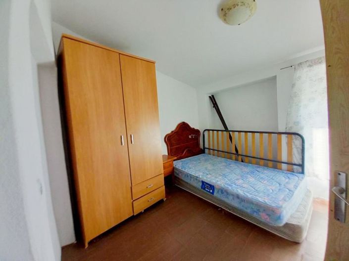 Image No.24-4 Bed Townhouse for sale