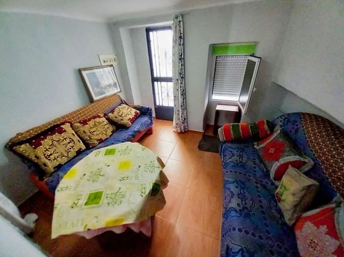 Image No.4-4 Bed Townhouse for sale