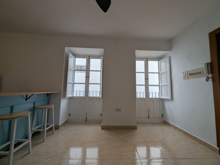 Image No.13-3 Bed Townhouse for sale