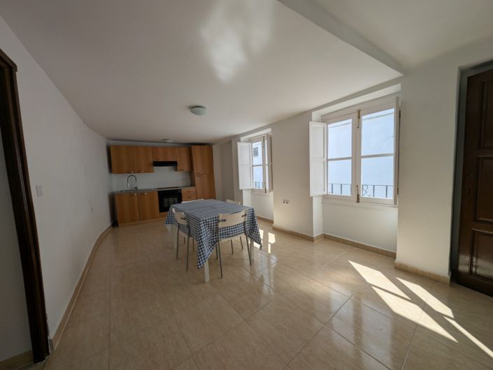 Image No.21-3 Bed Townhouse for sale