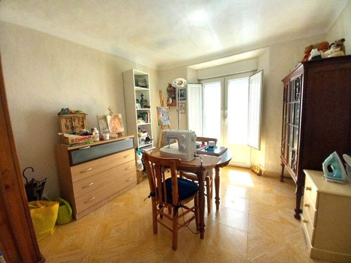 Image No.22-3 Bed Townhouse for sale