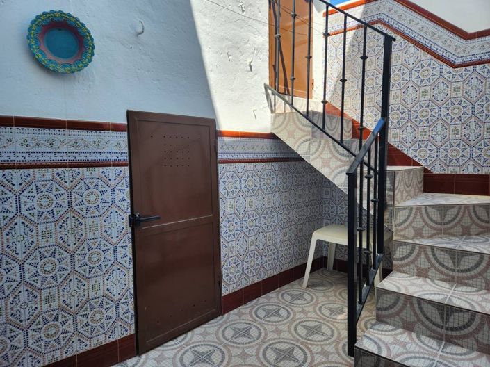 Image No.5-4 Bed Townhouse for sale