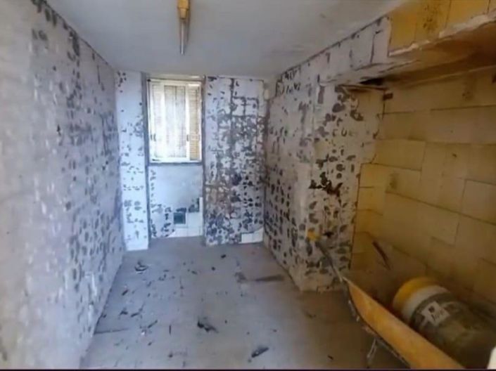 Image No.11-3 Bed Townhouse for sale