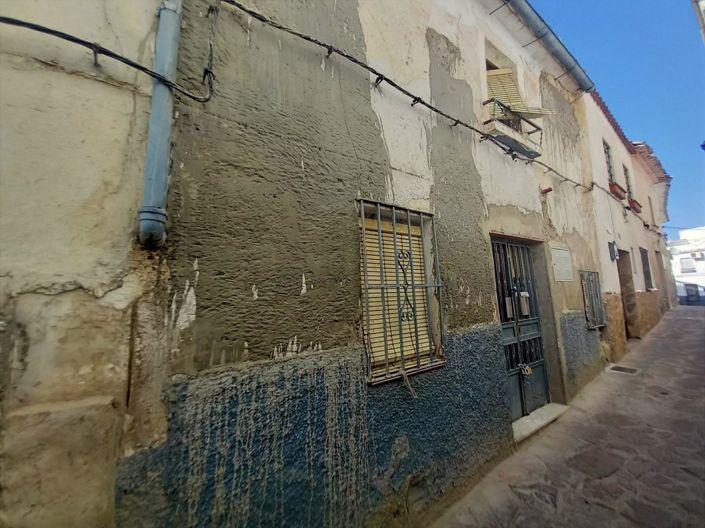 Image No.4-3 Bed Townhouse for sale