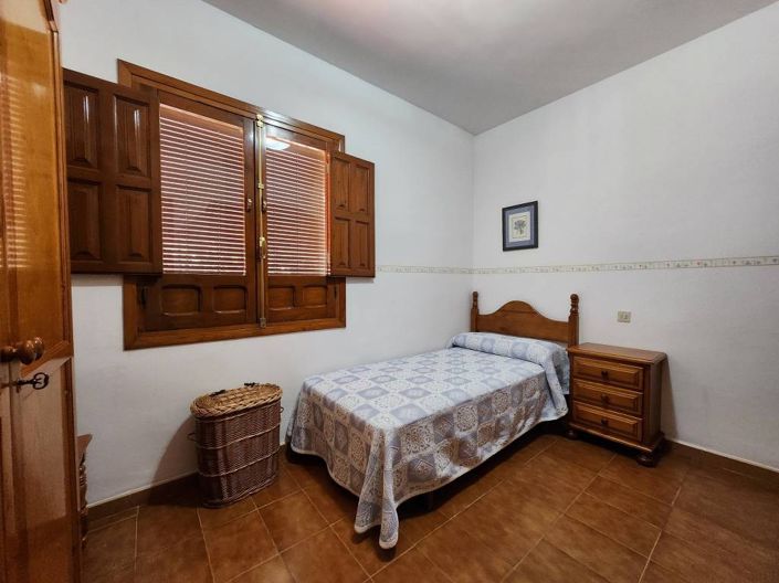 Image No.13-3 Bed Chalet for sale