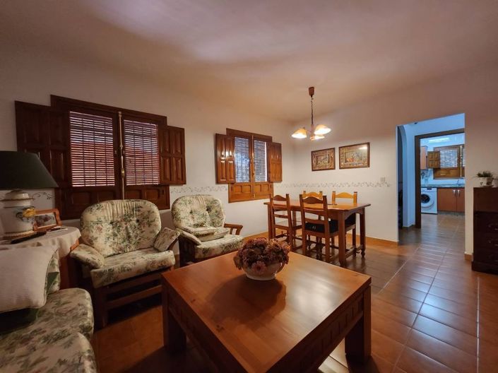 Image No.7-3 Bed Chalet for sale