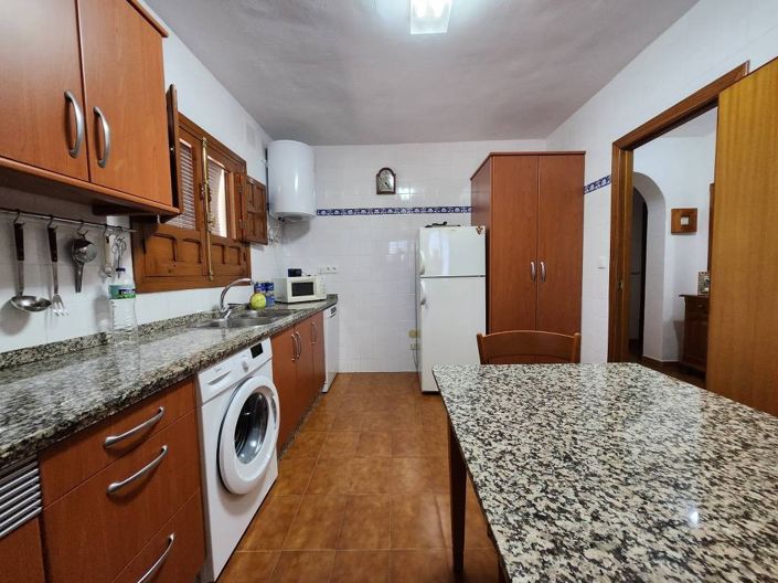 Image No.9-3 Bed Chalet for sale