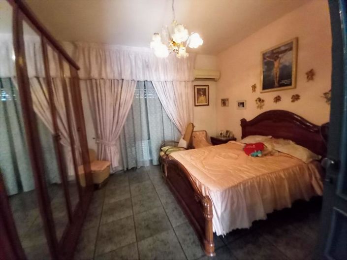 Image No.21-4 Bed Townhouse for sale