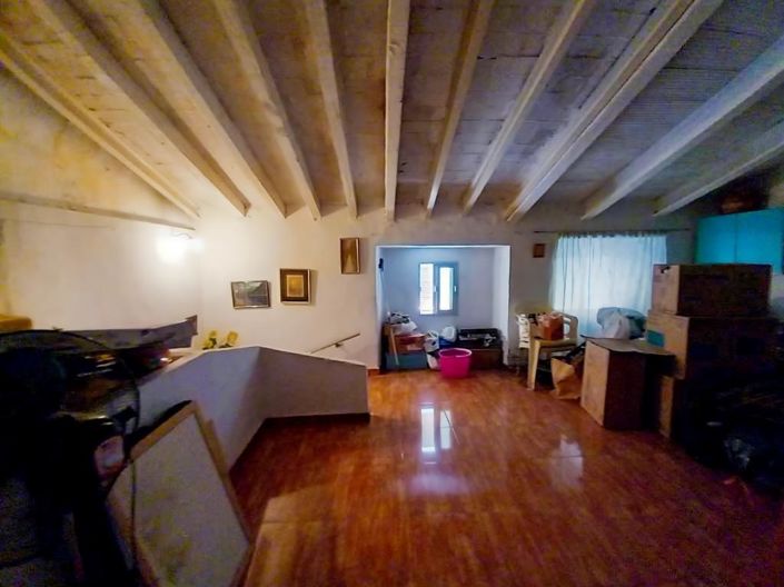 Image No.37-4 Bed Townhouse for sale