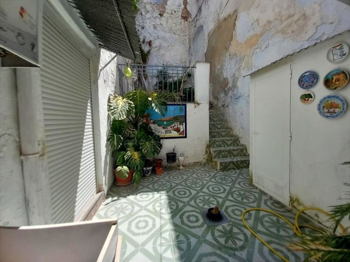 Image No.9-4 Bed Townhouse for sale