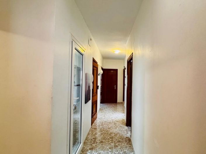 Image No.10-3 Bed Apartment for sale