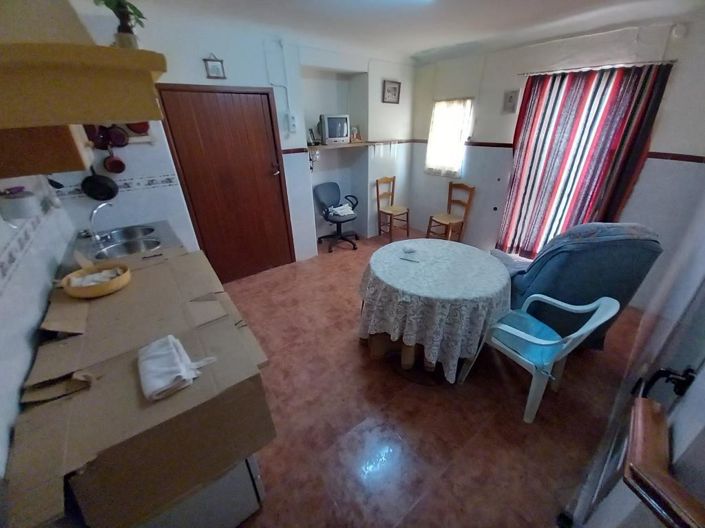 Image No.11-5 Bed Townhouse for sale