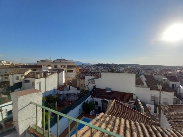 Image No.41-5 Bed Townhouse for sale