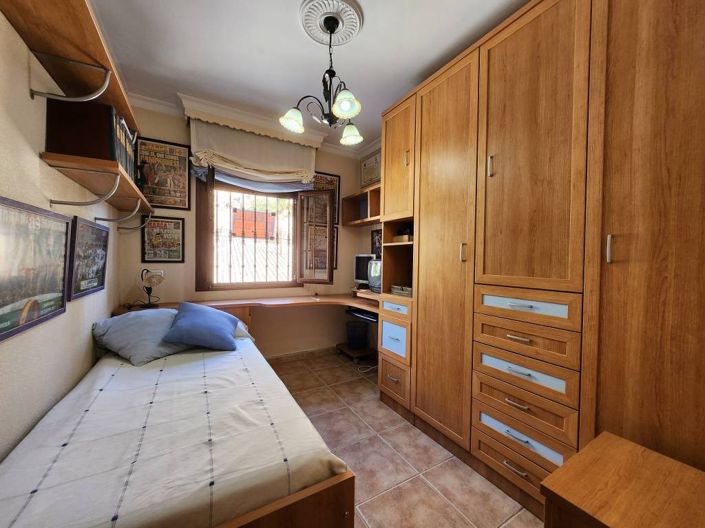 Image No.12-3 Bed Apartment for sale