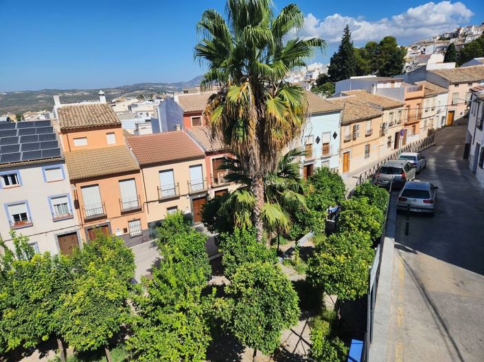 Image No.9-3 Bed Townhouse for sale