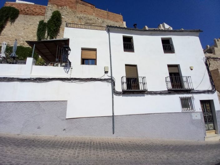 Image No.2-2 Bed Townhouse for sale