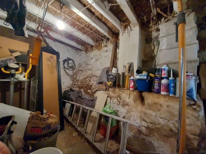 Image No.18-2 Bed Townhouse for sale